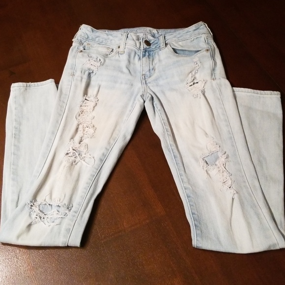 American Eagle Outfitters Denim - American Eagle faded distressed skinny jeans